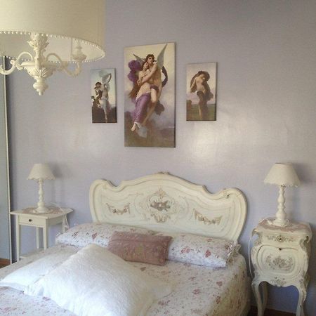 Casa Grandis Dimora Di Charme Nel Cuore Di Bordighera Apartment Bagian luar foto