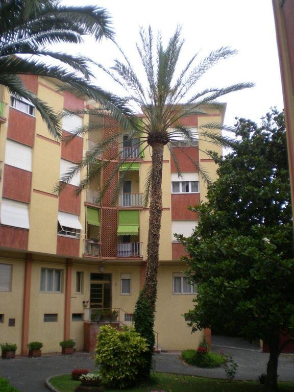 Casa Grandis Dimora Di Charme Nel Cuore Di Bordighera Apartment Bagian luar foto