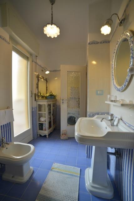 Casa Grandis Dimora Di Charme Nel Cuore Di Bordighera Apartment Ruang foto