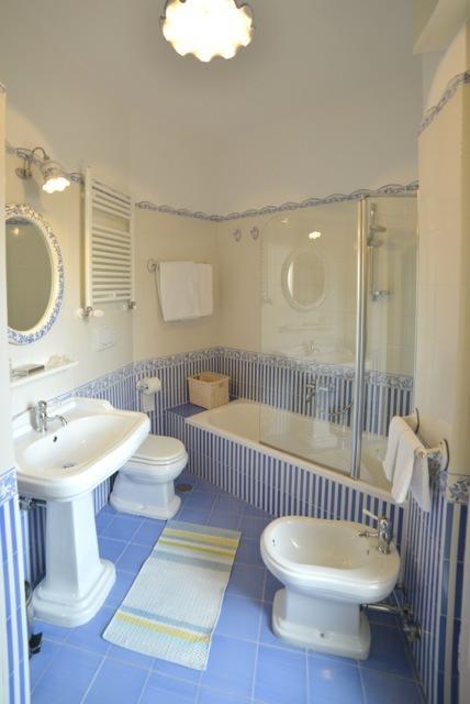 Casa Grandis Dimora Di Charme Nel Cuore Di Bordighera Apartment Ruang foto