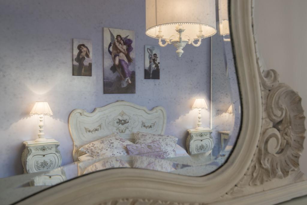 Casa Grandis Dimora Di Charme Nel Cuore Di Bordighera Apartment Bagian luar foto